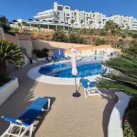Tamango Nerja View تورّوكس كوستا